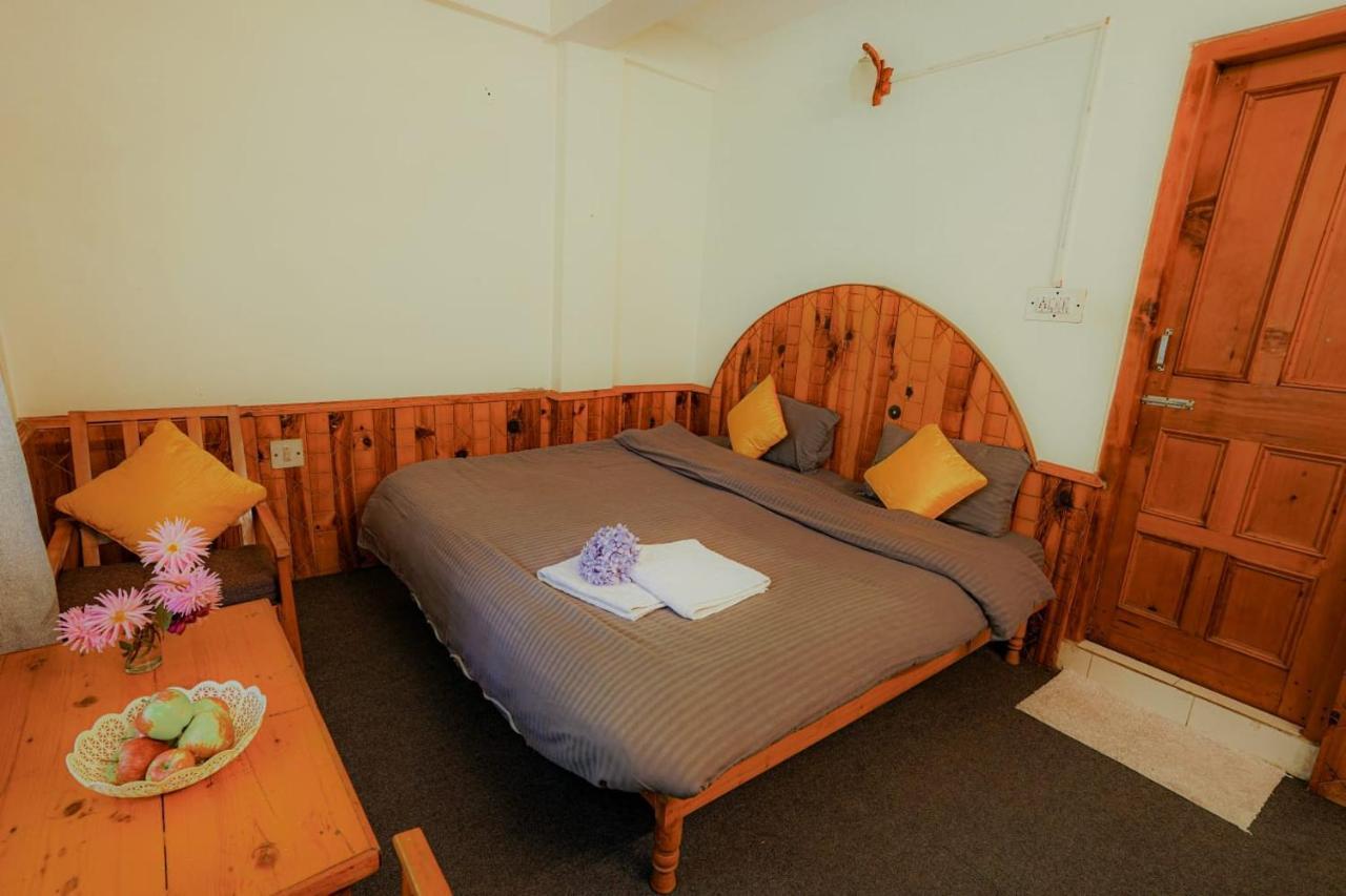 Mars Monkey Hostel & Cafe Manali  Ngoại thất bức ảnh
