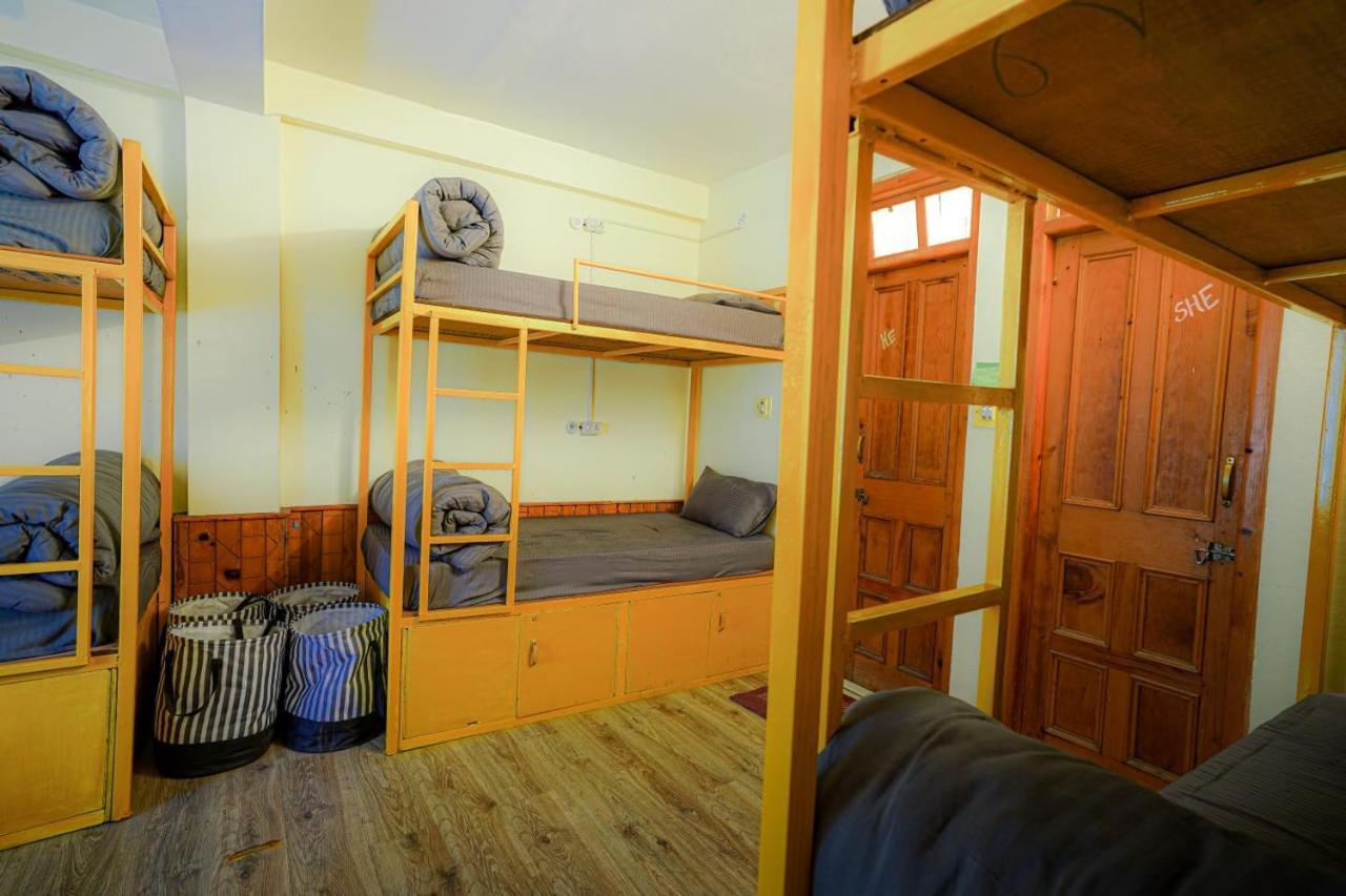 Mars Monkey Hostel & Cafe Manali  Ngoại thất bức ảnh