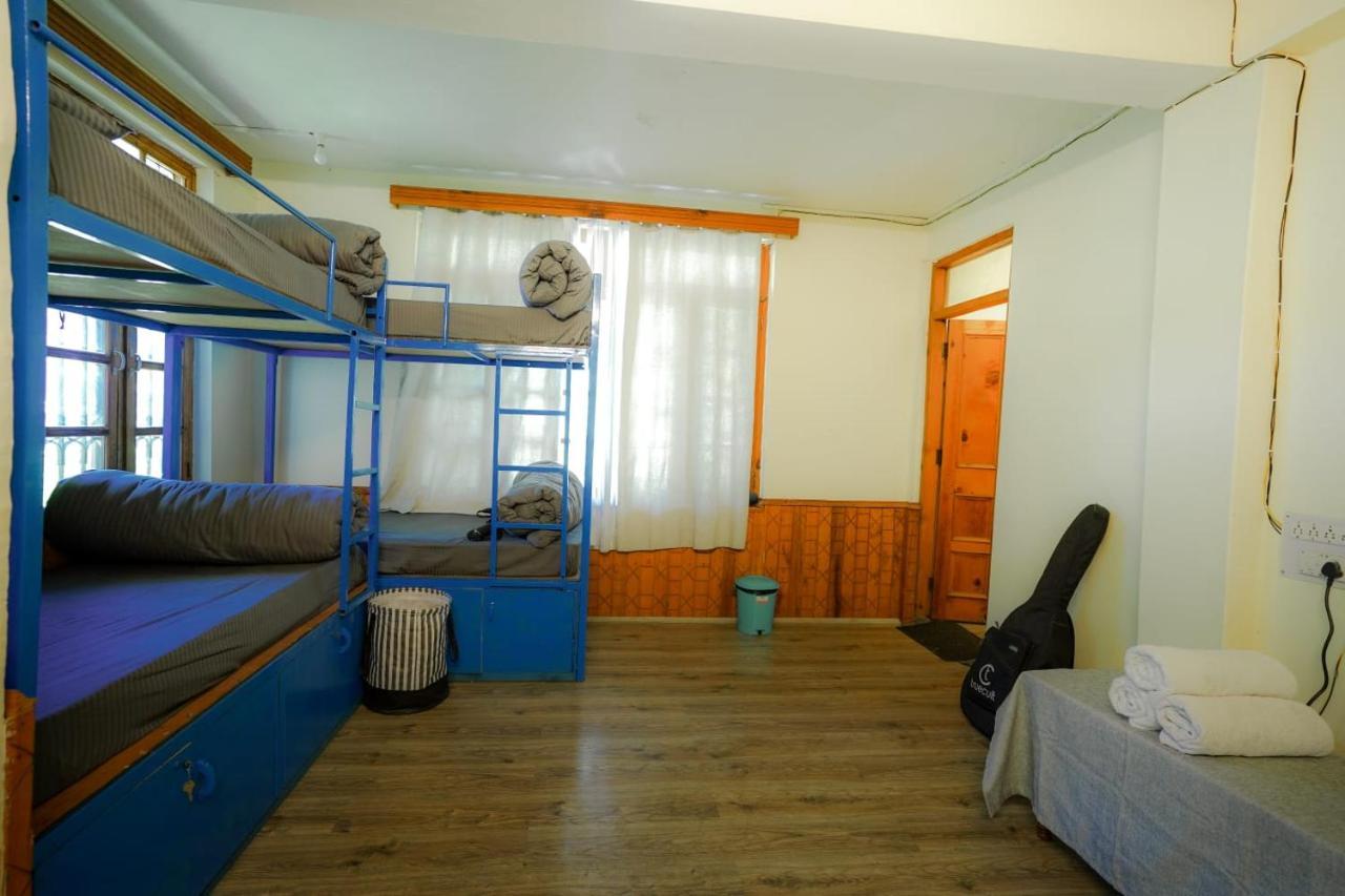 Mars Monkey Hostel & Cafe Manali  Ngoại thất bức ảnh