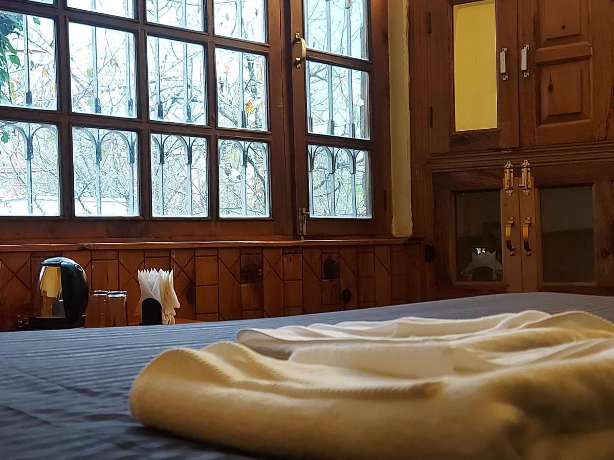 Mars Monkey Hostel & Cafe Manali  Ngoại thất bức ảnh