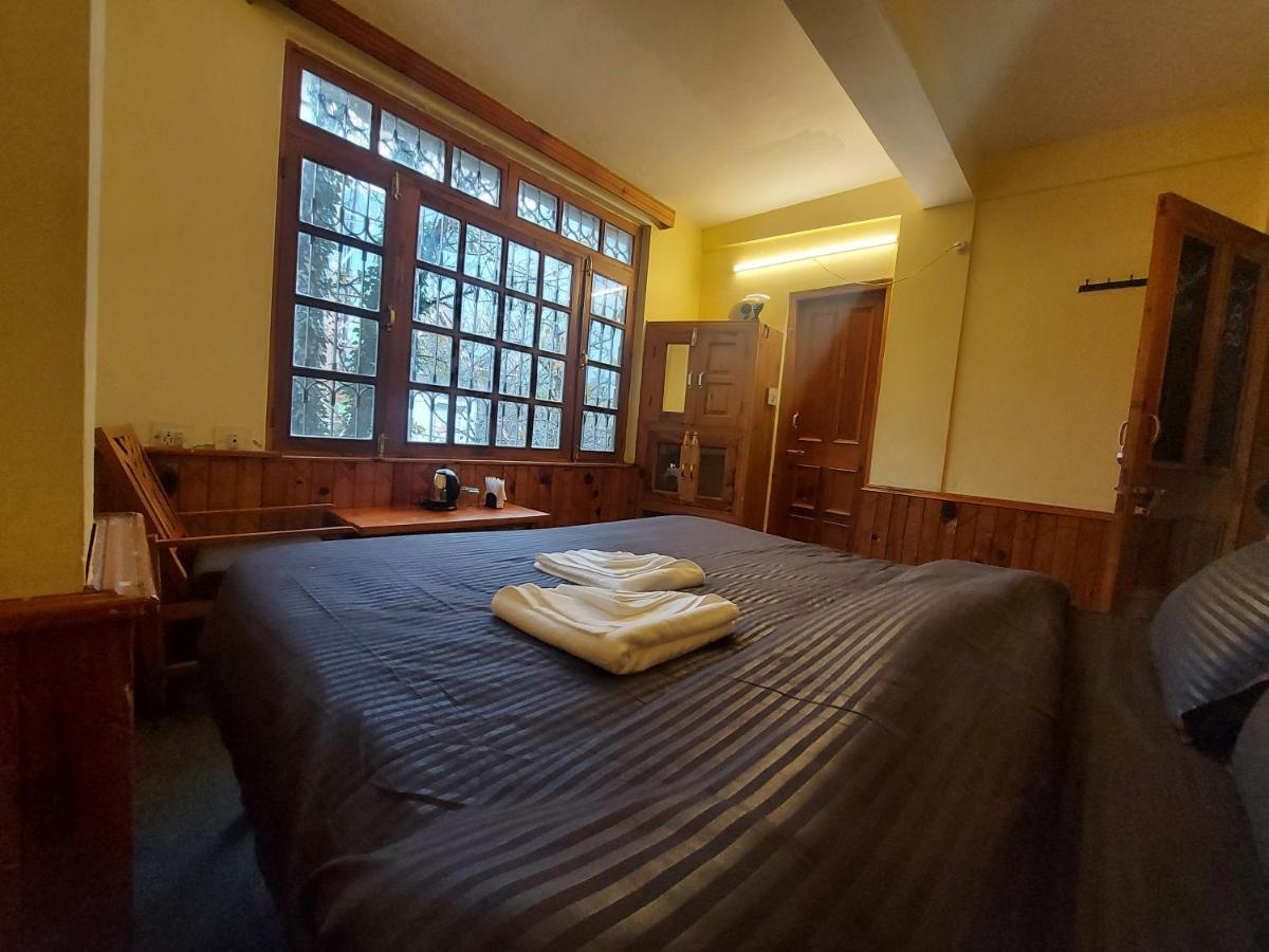 Mars Monkey Hostel & Cafe Manali  Ngoại thất bức ảnh