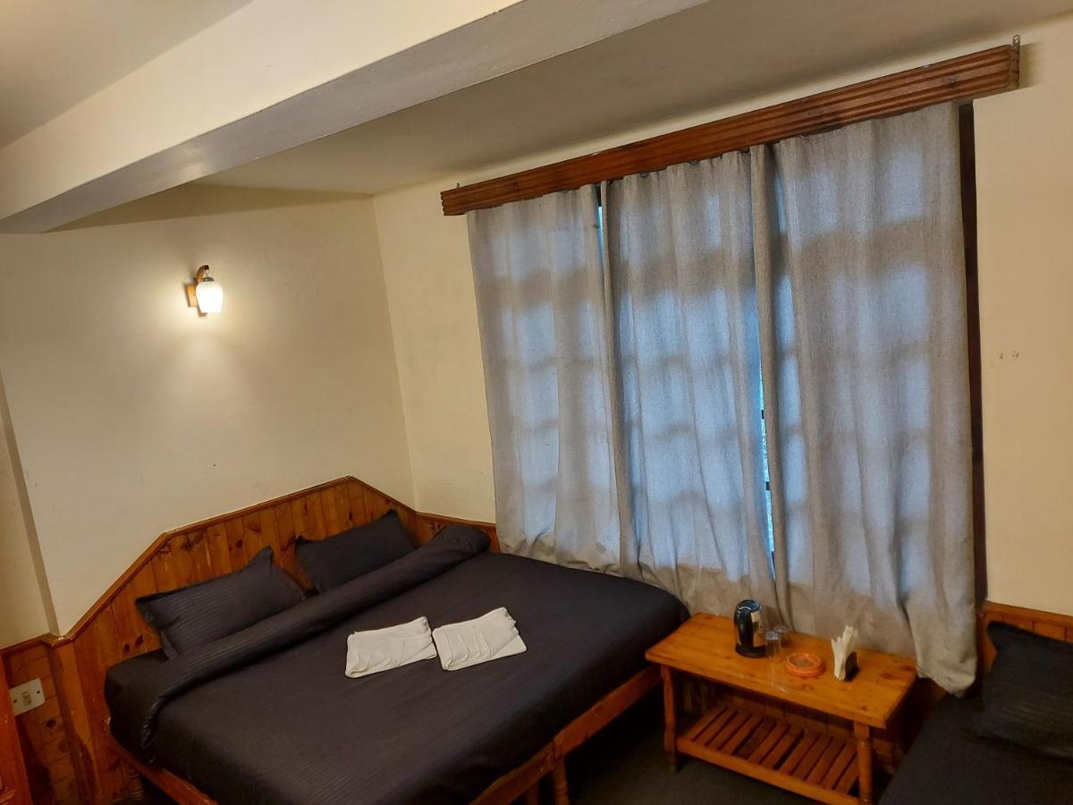 Mars Monkey Hostel & Cafe Manali  Ngoại thất bức ảnh