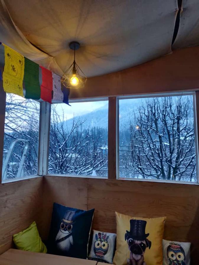 Mars Monkey Hostel & Cafe Manali  Ngoại thất bức ảnh