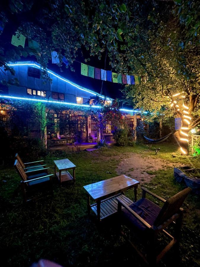 Mars Monkey Hostel & Cafe Manali  Ngoại thất bức ảnh